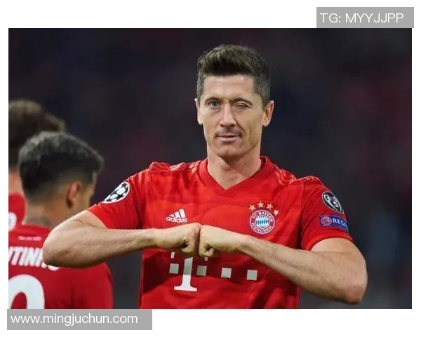 莱万重返德甲挑战旧主拜仁球迷怒斥其忘恩负义行为